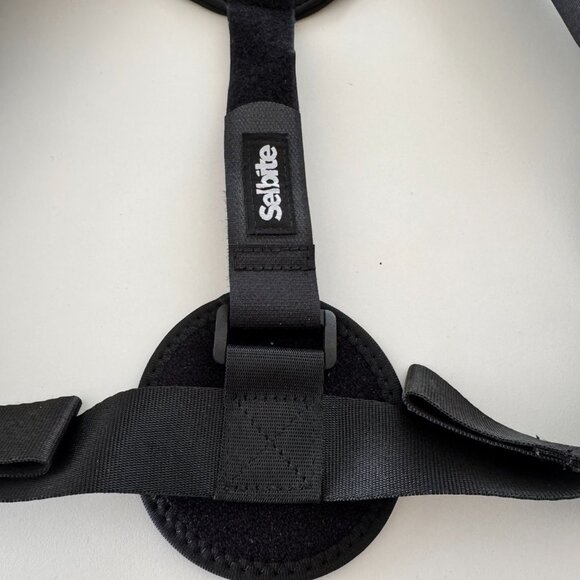 Posture Corrector Brace (Women or Men) - Picture 4 of 8